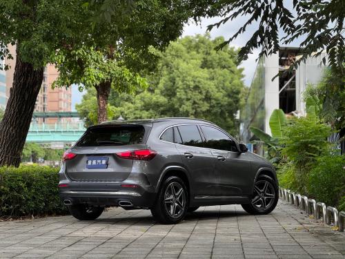 M-Benz 2024年式 GLA200 AMG Line 深灰