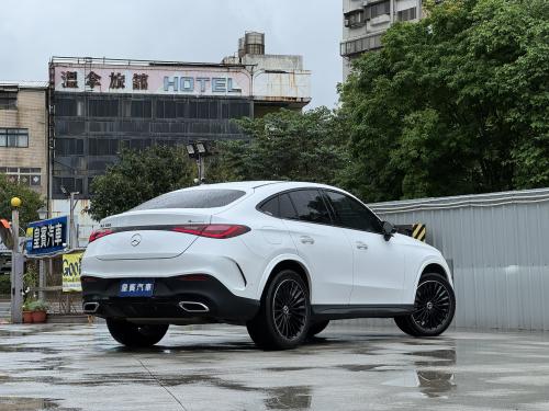 M-Benz 2024 GLC300 4MATIC Coupe 瓷釉白
