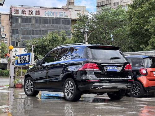 M-Benz 2016 GLE400 4MATIC 鐵黑