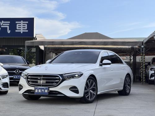 M-Benz 2025 E300 Sedan Exclusive 白