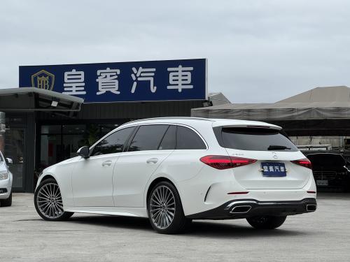 M-Benz 2023 C300 Estate 運動版 白