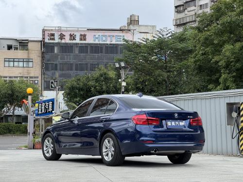 BMW 2017 318i Sedan 深藍