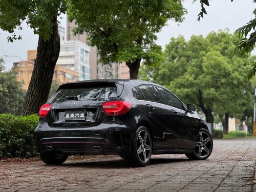M-Benz 2013 A250 Sport 黑