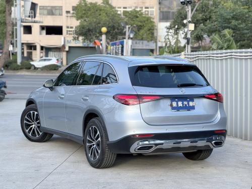 M-Benz 2023 GLC200 4MATIC 銀