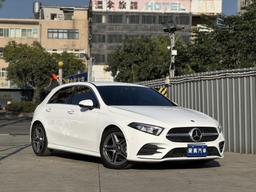 M-Benz 2023年式 A180 運動版 白