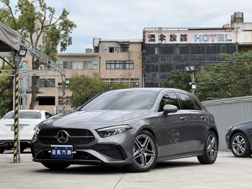 M-Benz 2023 A180 深灰