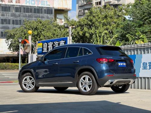 M-Benz 2023年式 GLA180 豪華版 藍
